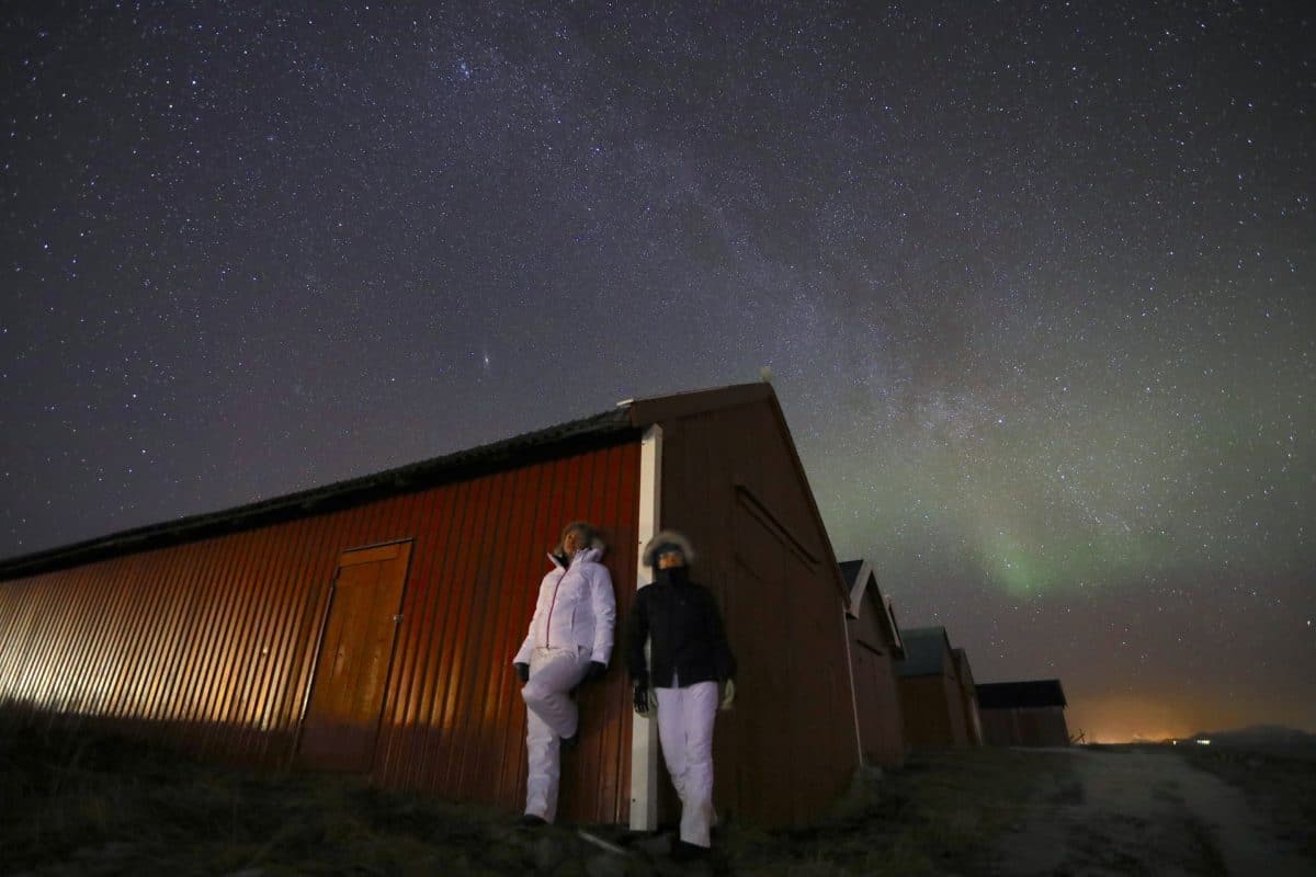 Lofoten - northern-lights-and-fisherman-house-Henrik-Jorgensen-@talktohenrik.jpg